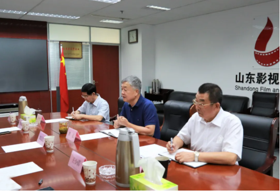 省委宣傳部副部長(zhǎng)魏長(zhǎng)民帶領(lǐng)部政策法規(guī)研究室同志來山影集團(tuán)調(diào)研指導(dǎo) 省委宣傳部副部長(zhǎng)魏長(zhǎng)民帶領(lǐng)部政策法規(guī)研究室同志來山影集團(tuán)調(diào)研指導(dǎo)