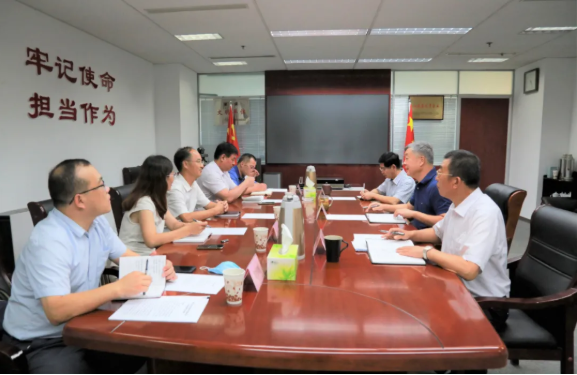 省委宣傳部副部長(zhǎng)魏長(zhǎng)民帶領(lǐng)部政策法規(guī)研究室同志來山影集團(tuán)調(diào)研指導(dǎo) 省委宣傳部副部長(zhǎng)魏長(zhǎng)民帶領(lǐng)部政策法規(guī)研究室同志來山影集團(tuán)調(diào)研指導(dǎo)