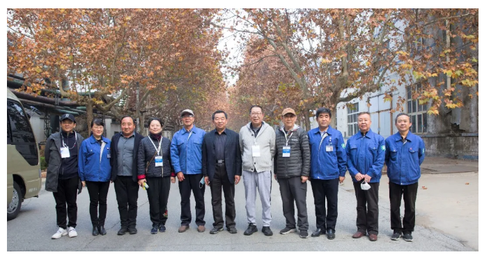 《闖關(guān)東》原班人馬十二年之后再聚首 打造史詩工業(yè)長卷《老工人》