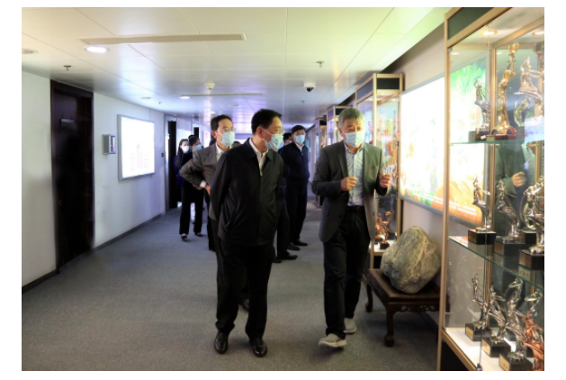 省委常委、宣傳部部長白玉剛一行到山東影視傳媒集團調研