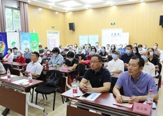 聆聽(tīng)抗疫故事    感受榜樣力量 