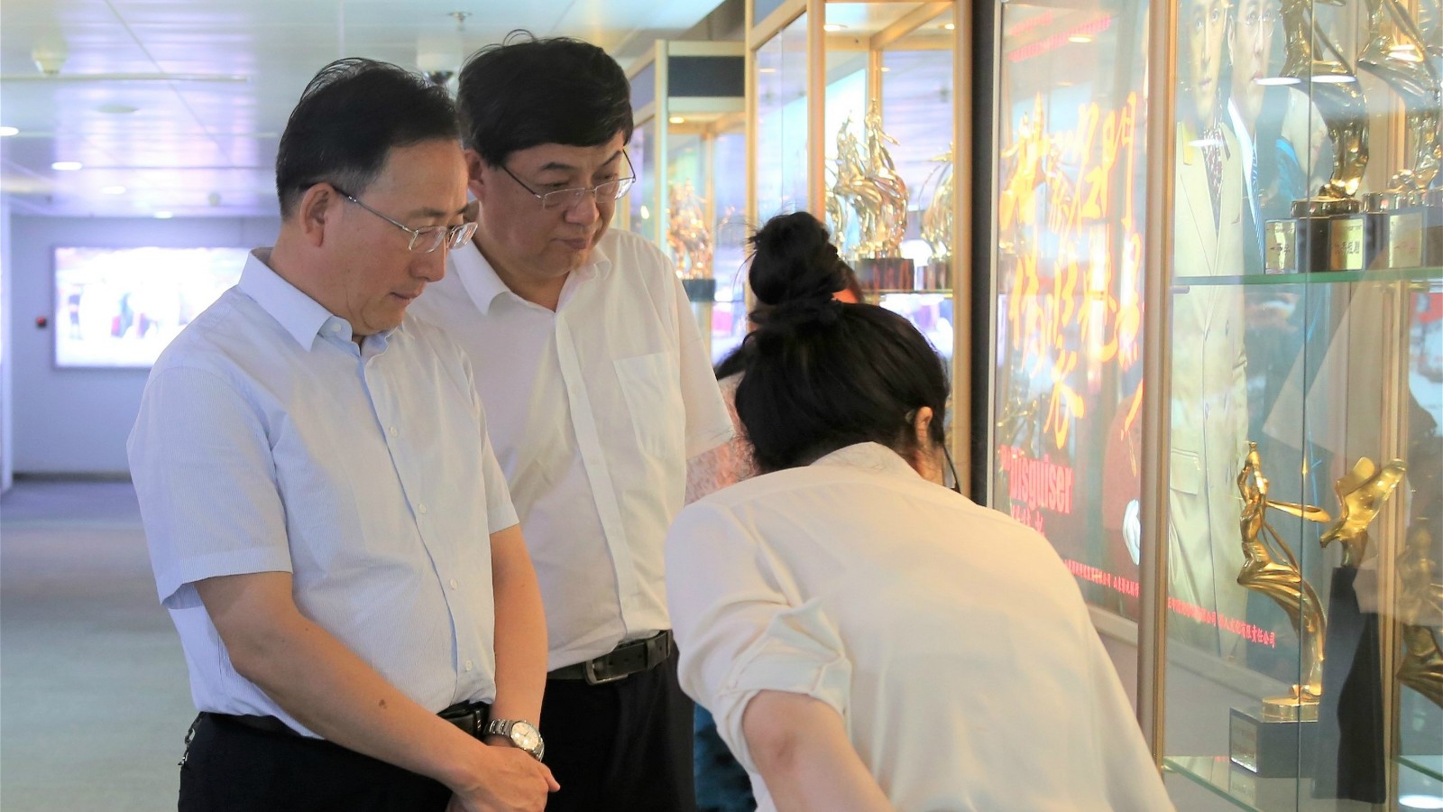 省委宣傳部副部長(zhǎng)、省電影局局長(zhǎng)程守田到山東影視傳媒集團(tuán)調(diào)研