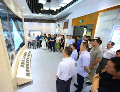 反腐倡廉，警鐘長(zhǎng)鳴! 山影組織參觀警示教育基地