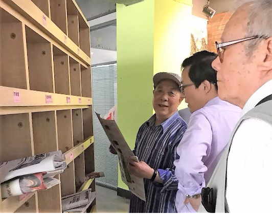 山影集團退休干部一行參觀星工坊 山影集團退休干部一行參觀星工坊